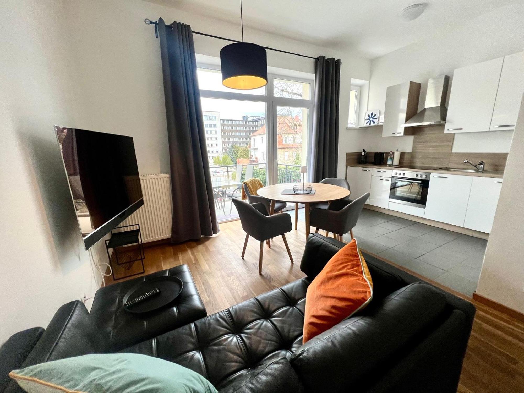 Cooles City-Appartment - Balkon 바이로이트 외부 사진
